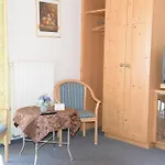 瓦尔德弗瑞登兰德酒店 宾馆